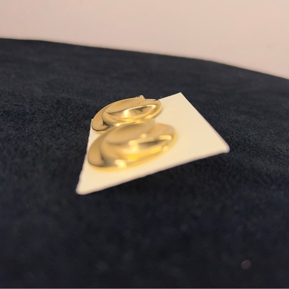 Vintage Avon  1987 Opulent Swirl Stud Earrings - Gold Tone Post Back Retro - Picture 5 of 7